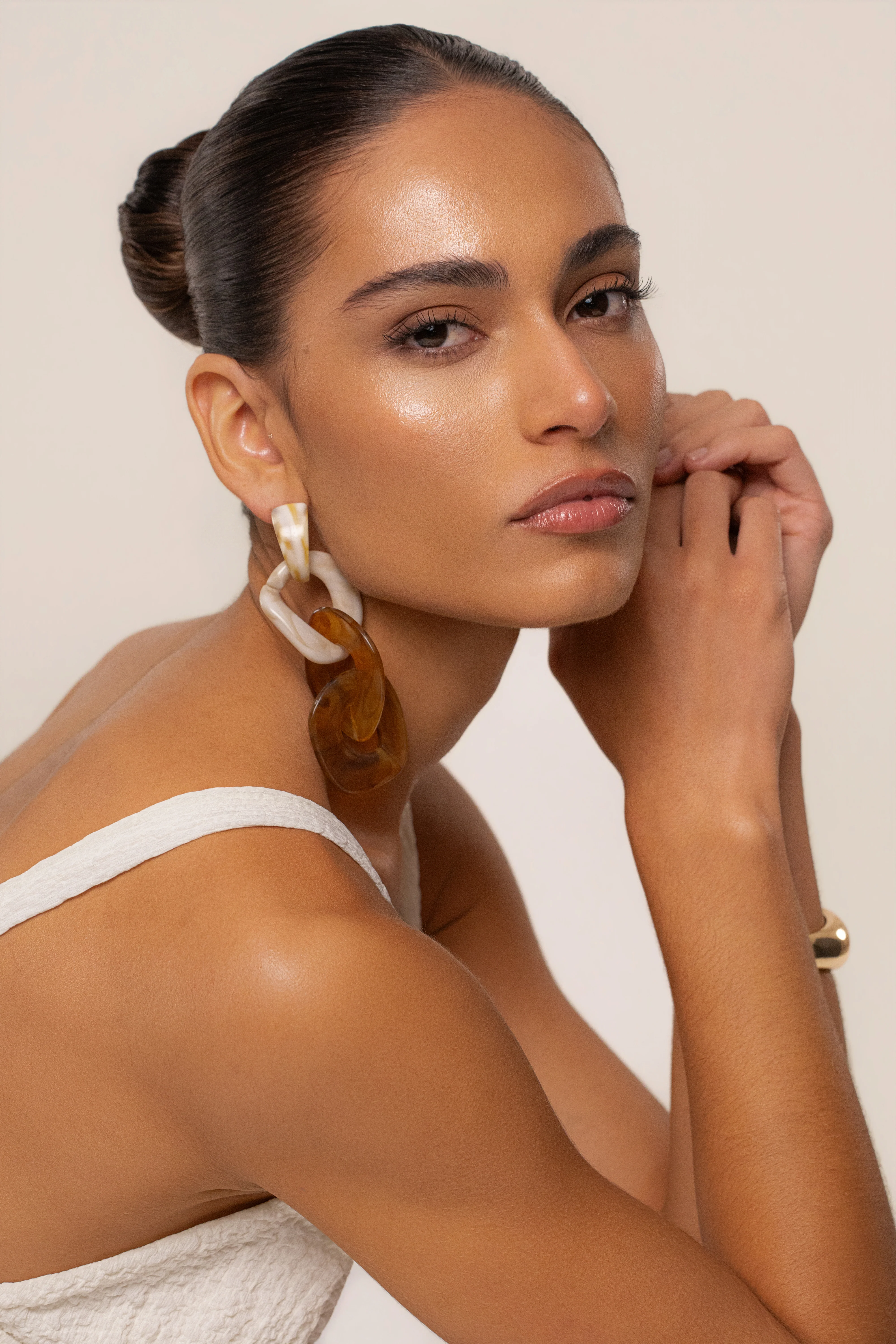 Brown Escape Link Earrings