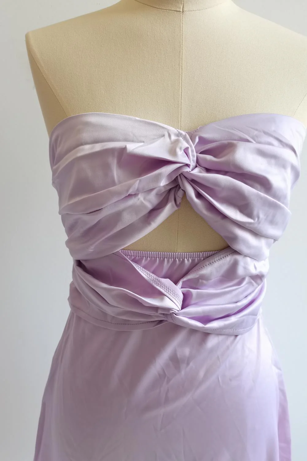 Double Twist Lavender Keyhole Short Dress