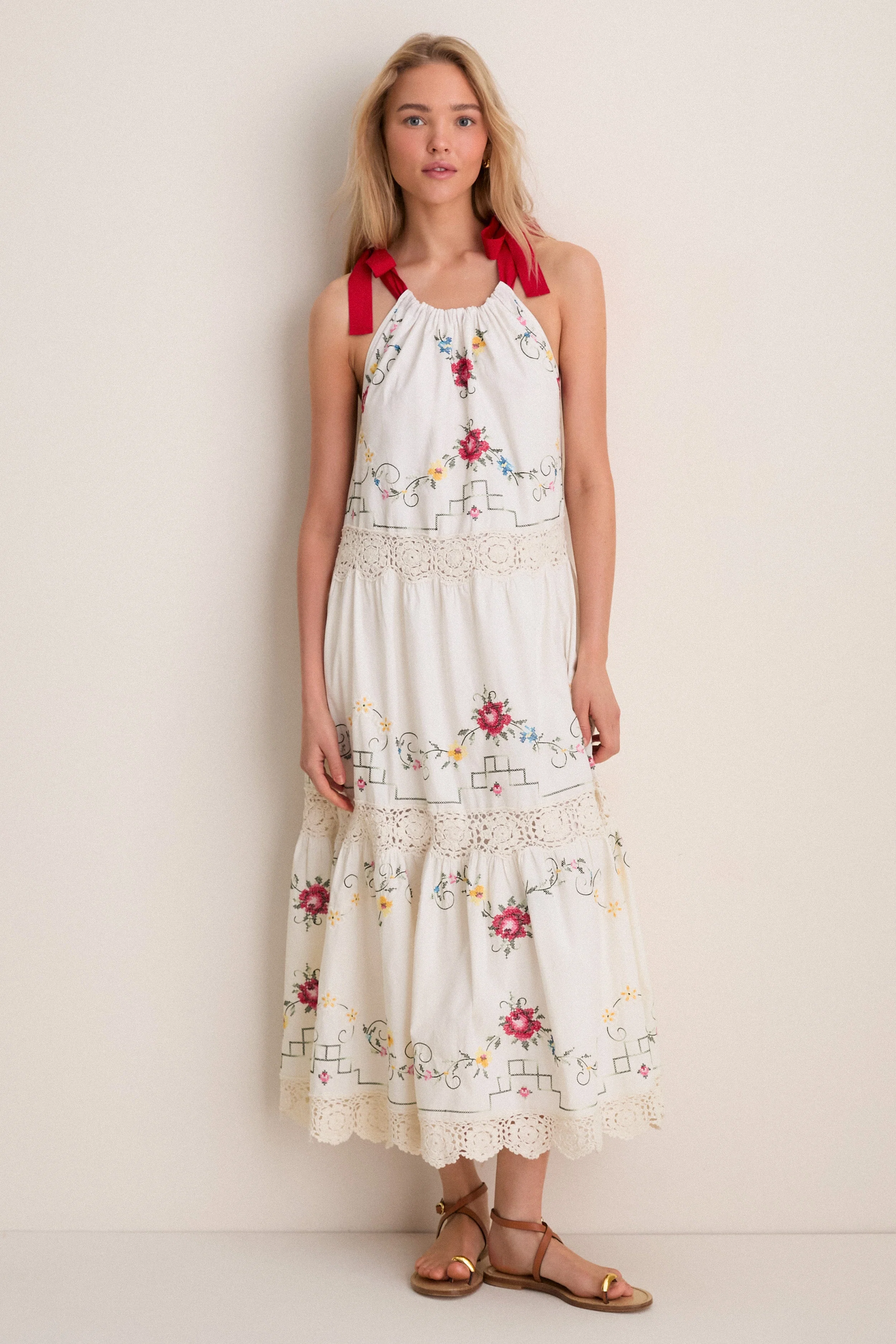 Tea Rose Embroidery Lina Midi Dress