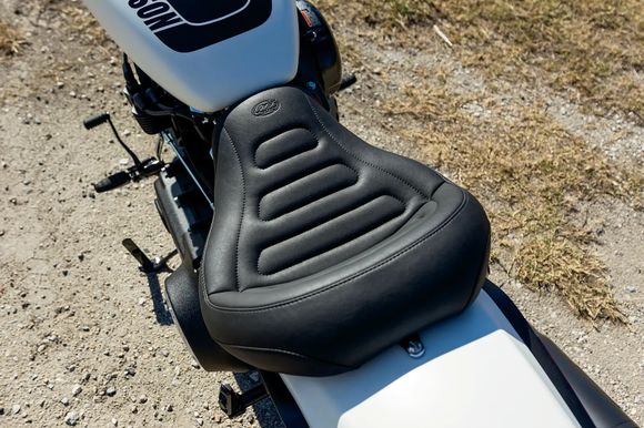 Mustang comfort saddle 08021057Ref: Must00159A / 08021057