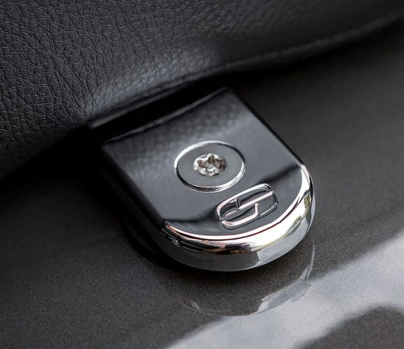 Kit de fixation pour selle SADDLEMEN Vis UniverselRef : SDD00666A / 08200154