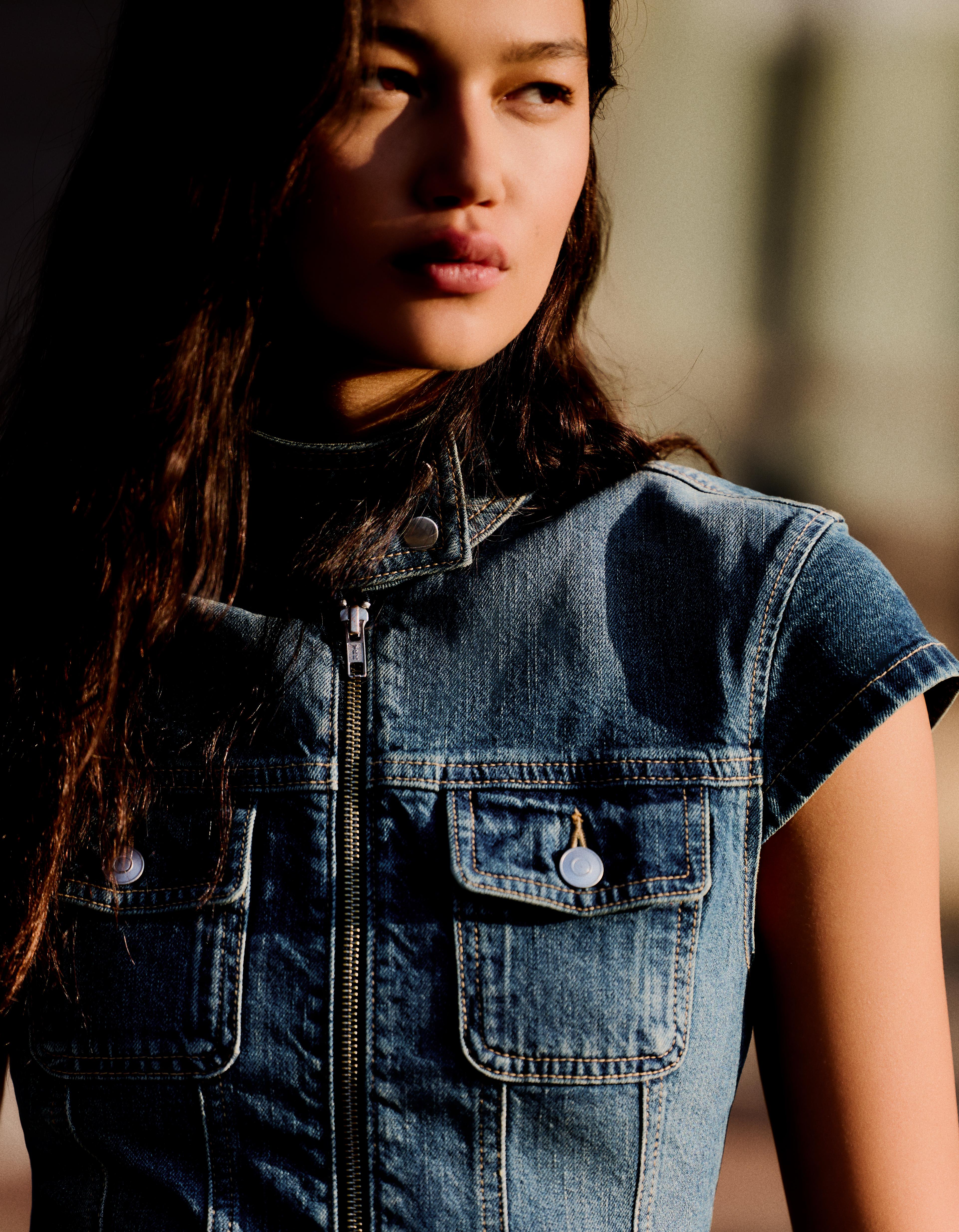Denim top with zip