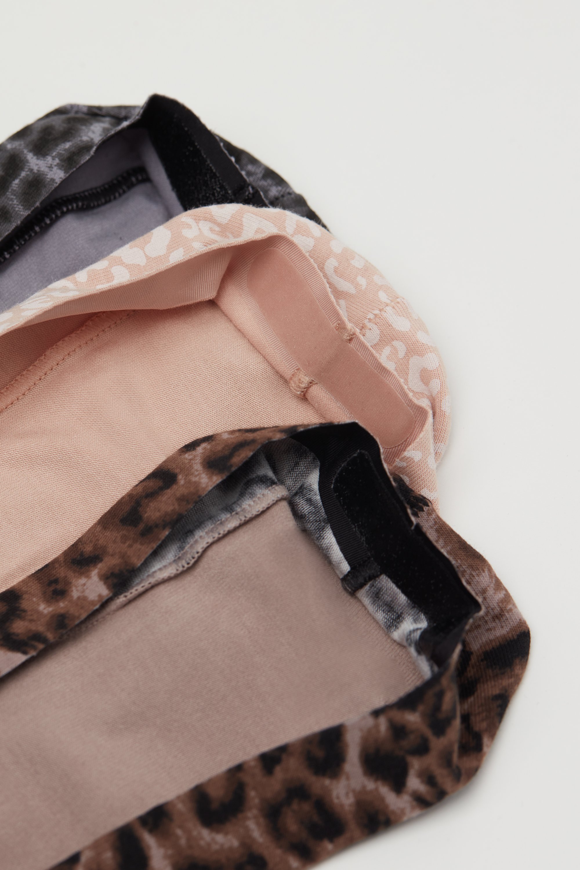 3 Pairs of Women's Cotton Raw Cut No Show Socks