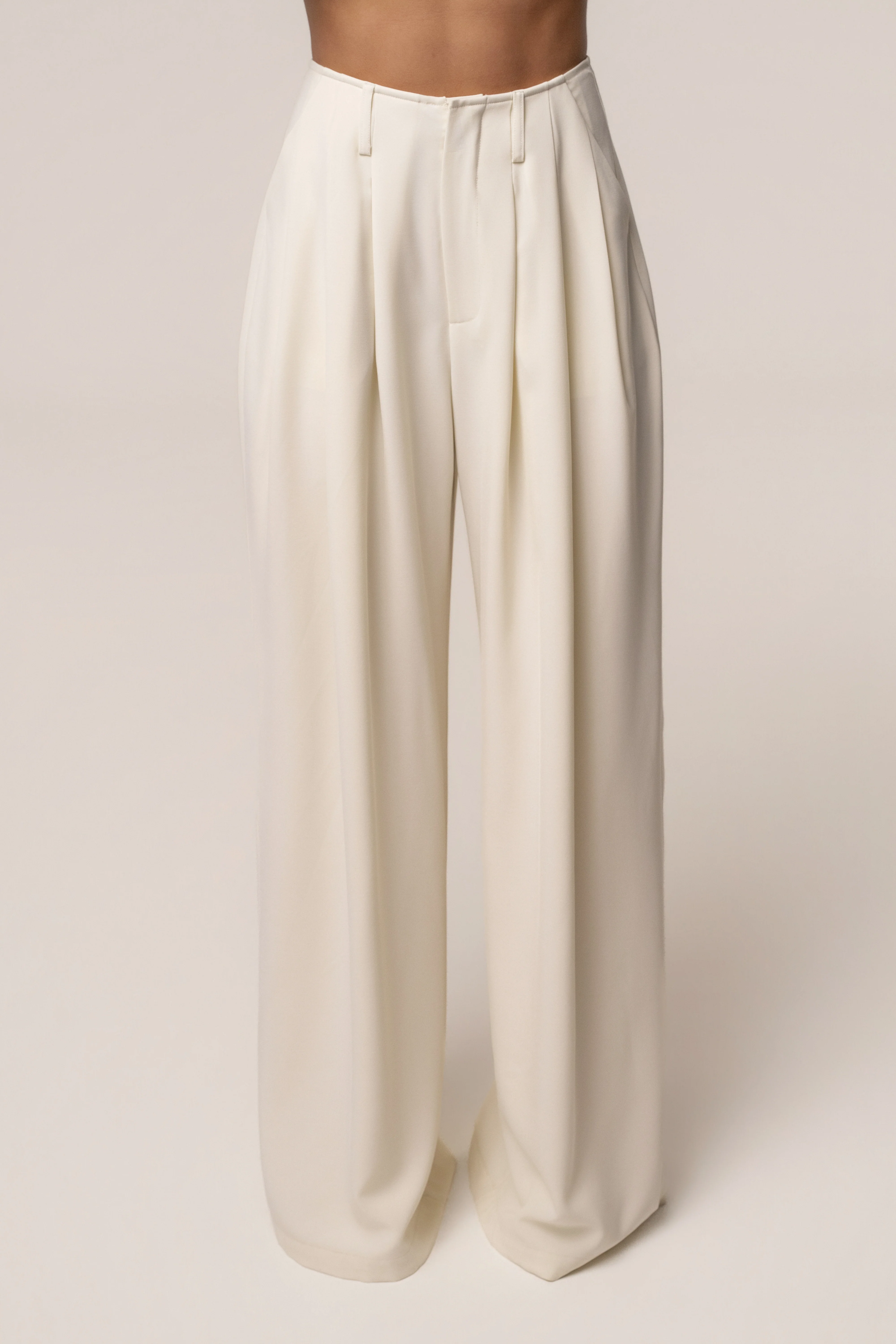 Cream Estate Pleated Trouser