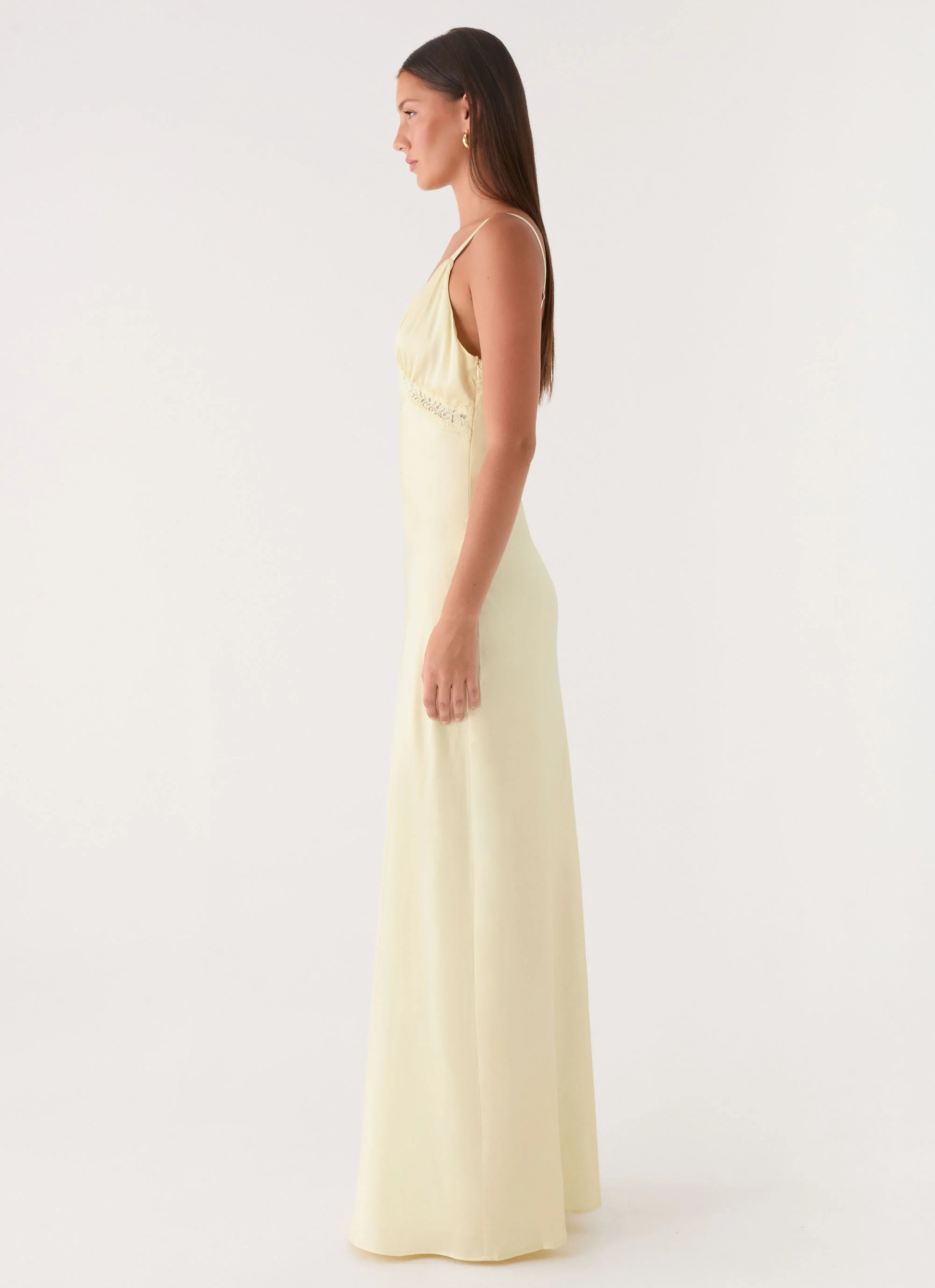 Tove Lace Maxi Dress - Yellow