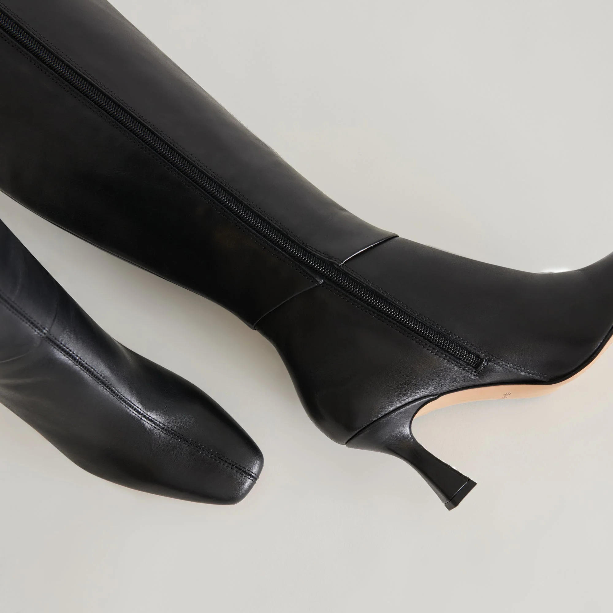 GYRA WIDE CALF BOOTS BLACK LEATHER