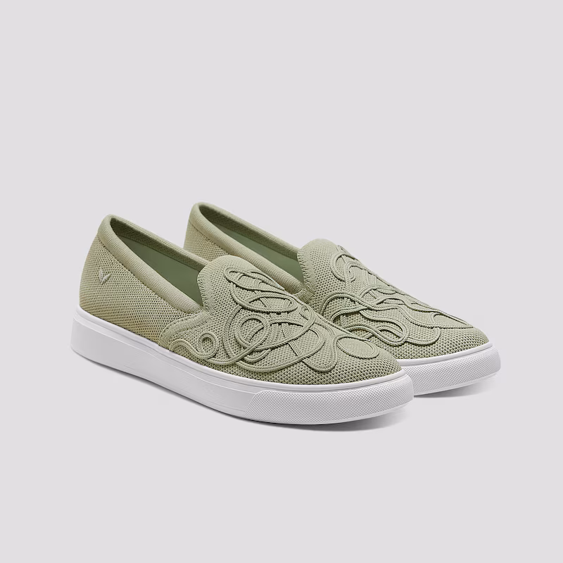 Classic Unisex Sneakers (V-Tune)