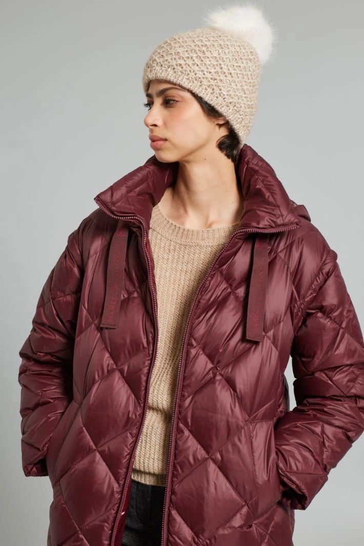 Beanie with pom pom - BEIGE WHITE