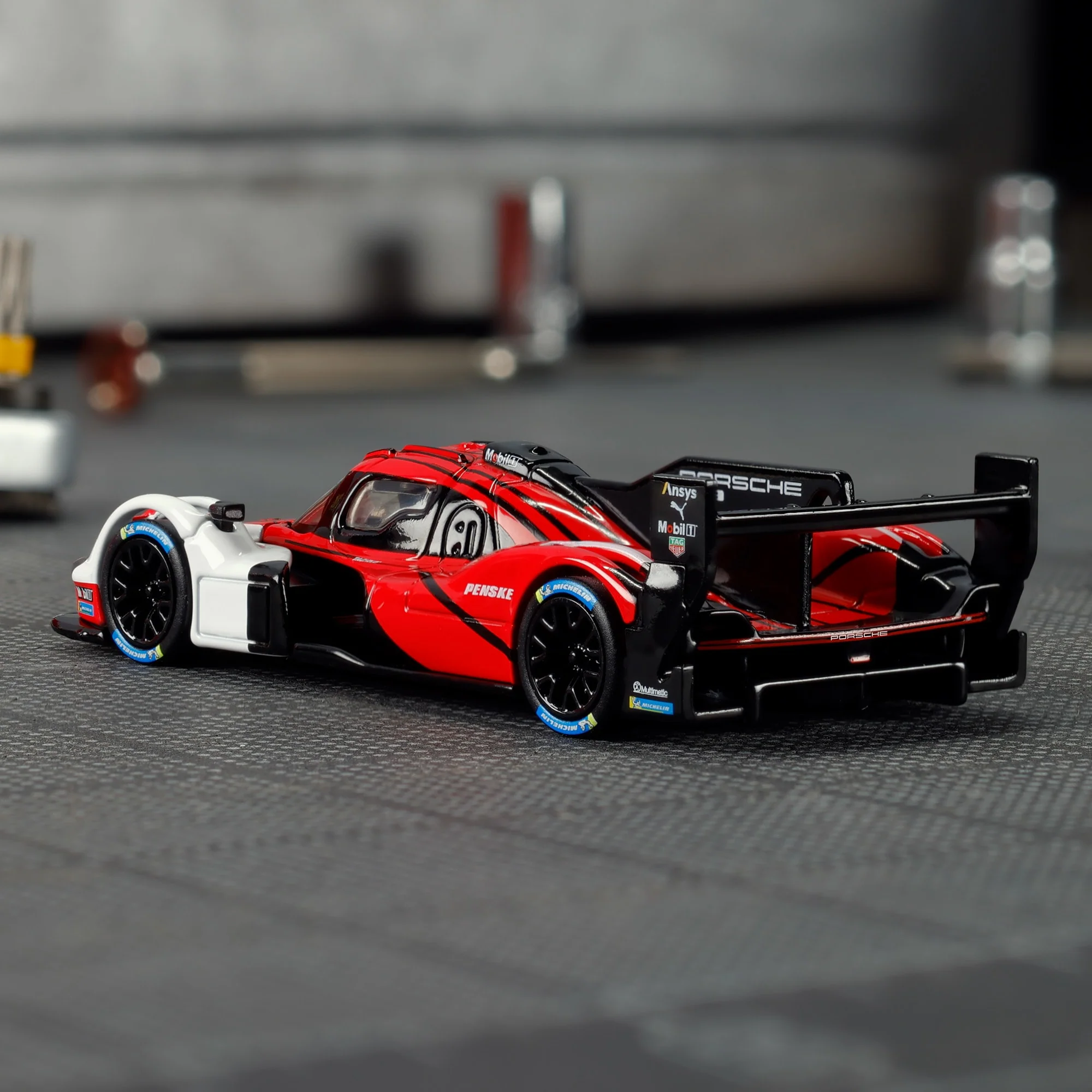 Hot Wheels Elite 64 Porsche 963