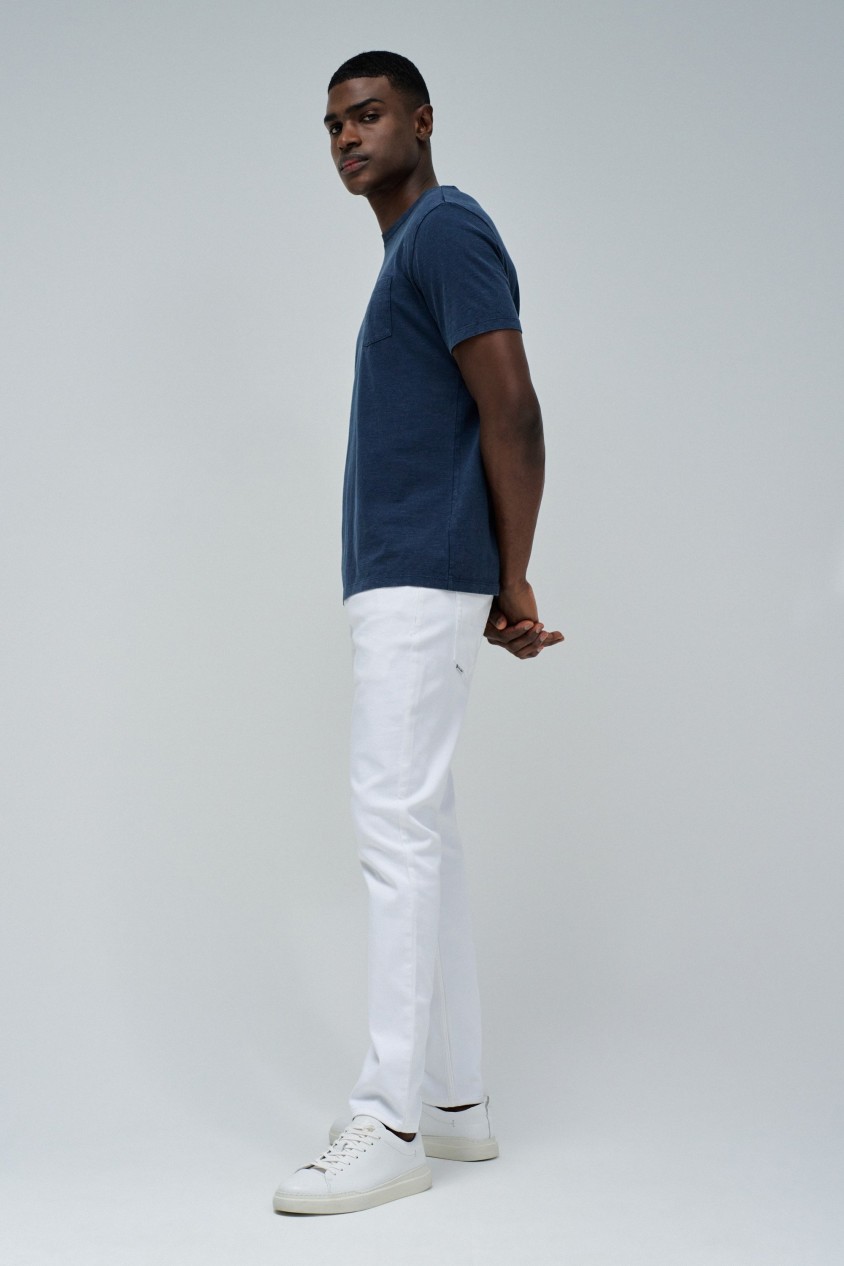 T-SHIRT WITH BRANDING