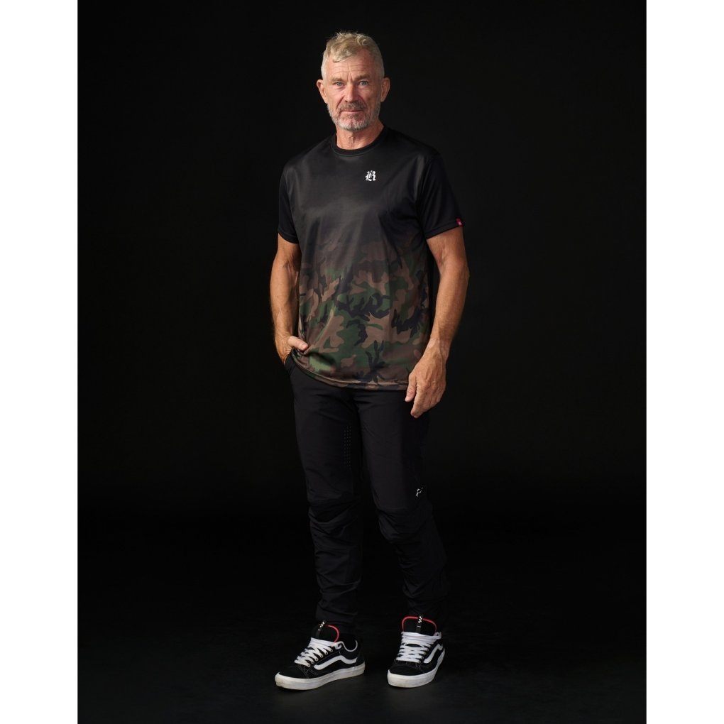 Loose Riders Tech Short Sleeve Jersey Men - Ess. Dipped Camo