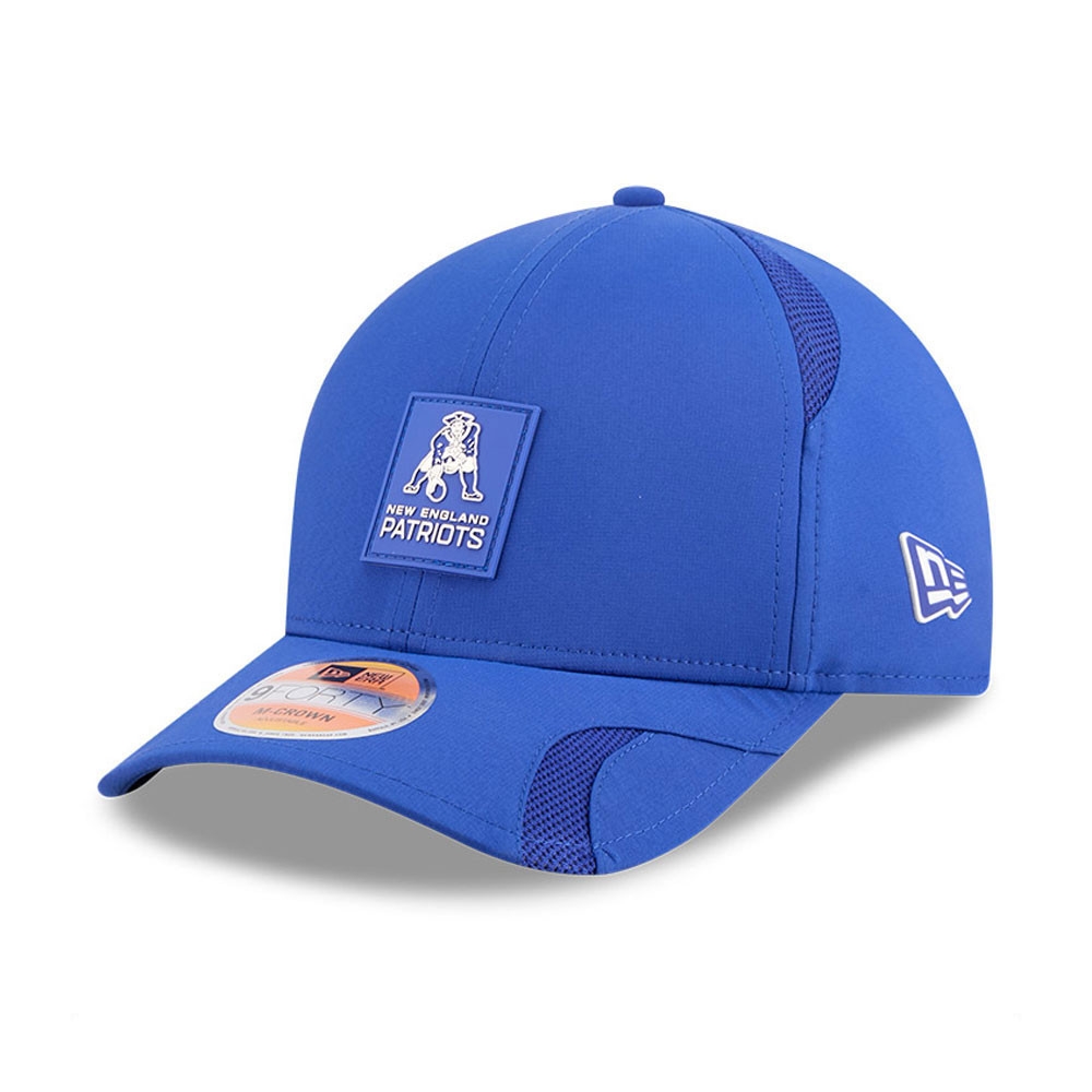 New England Patriots Historic 2025 NFL On-Field Sideline 9FORTY M-Crown Snapback Cap