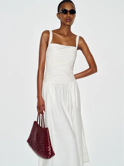 Nesta Dress In White