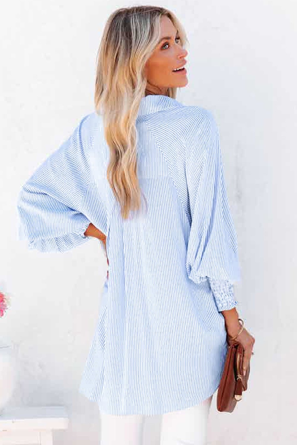 🔥Last Day 49% OFF⏰Mid-length smocked shirt with striped lapel and oversized drawdown sleeves