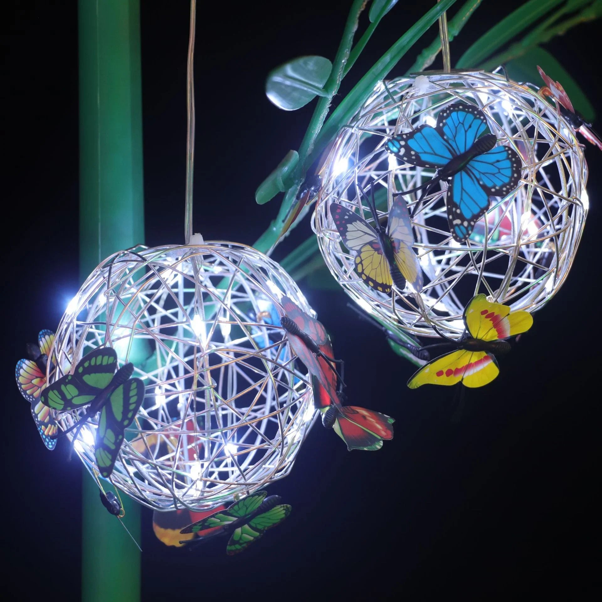 🔥Mother's Day Promotion 50% OFF-✨Hanging Butterflies with Solar LED Light Ornament