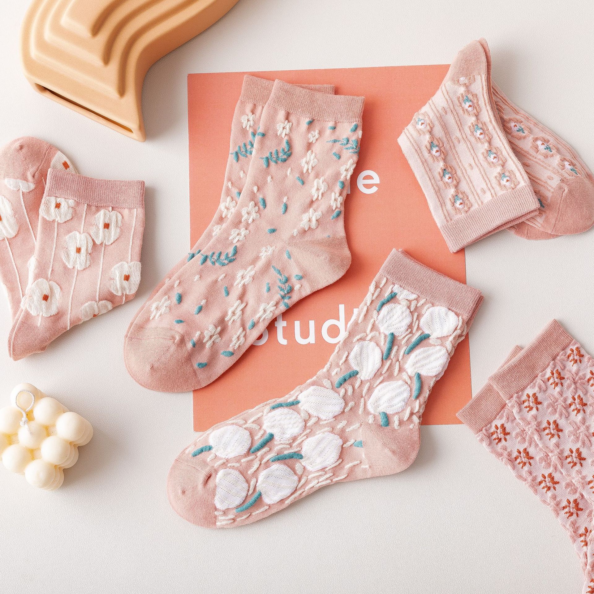 ❤️❤️This week's special Sale 50%OFF-5 pairs of women's pink floral cotton socks