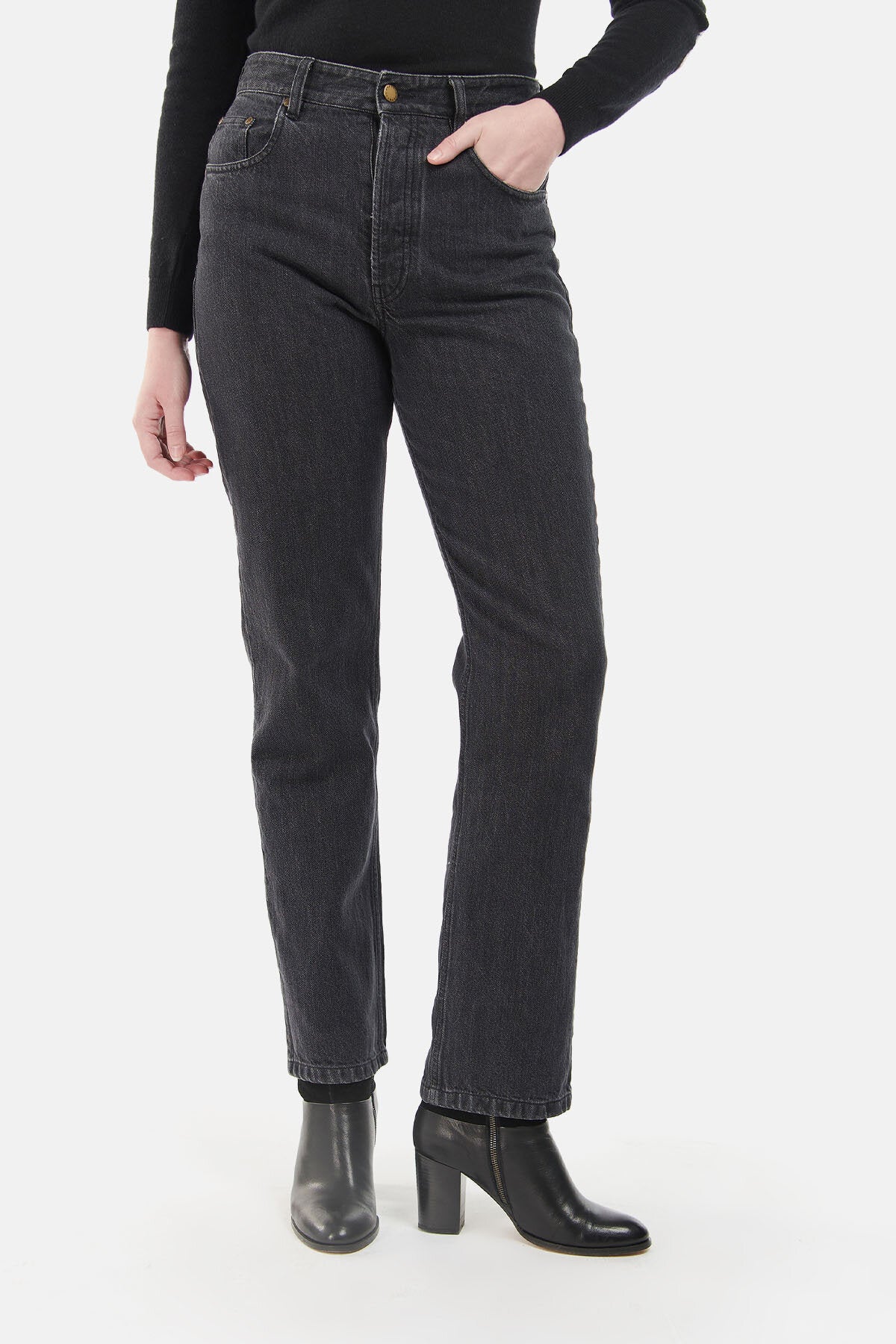 Burne Mid Rise Straight Jean - BLACK