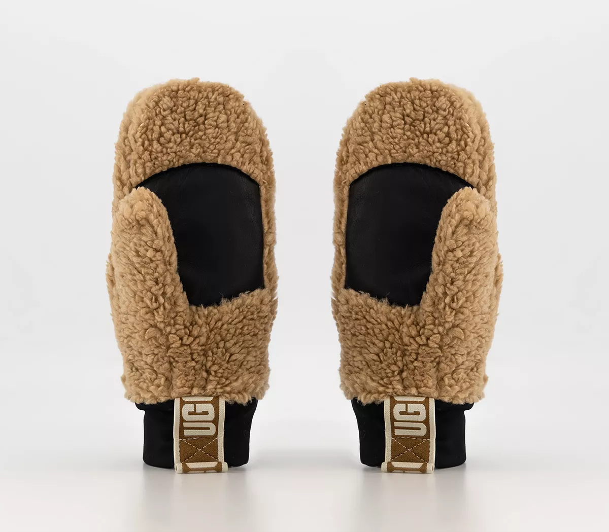 UGG Sherpa Mitten W Logo Tape Camel