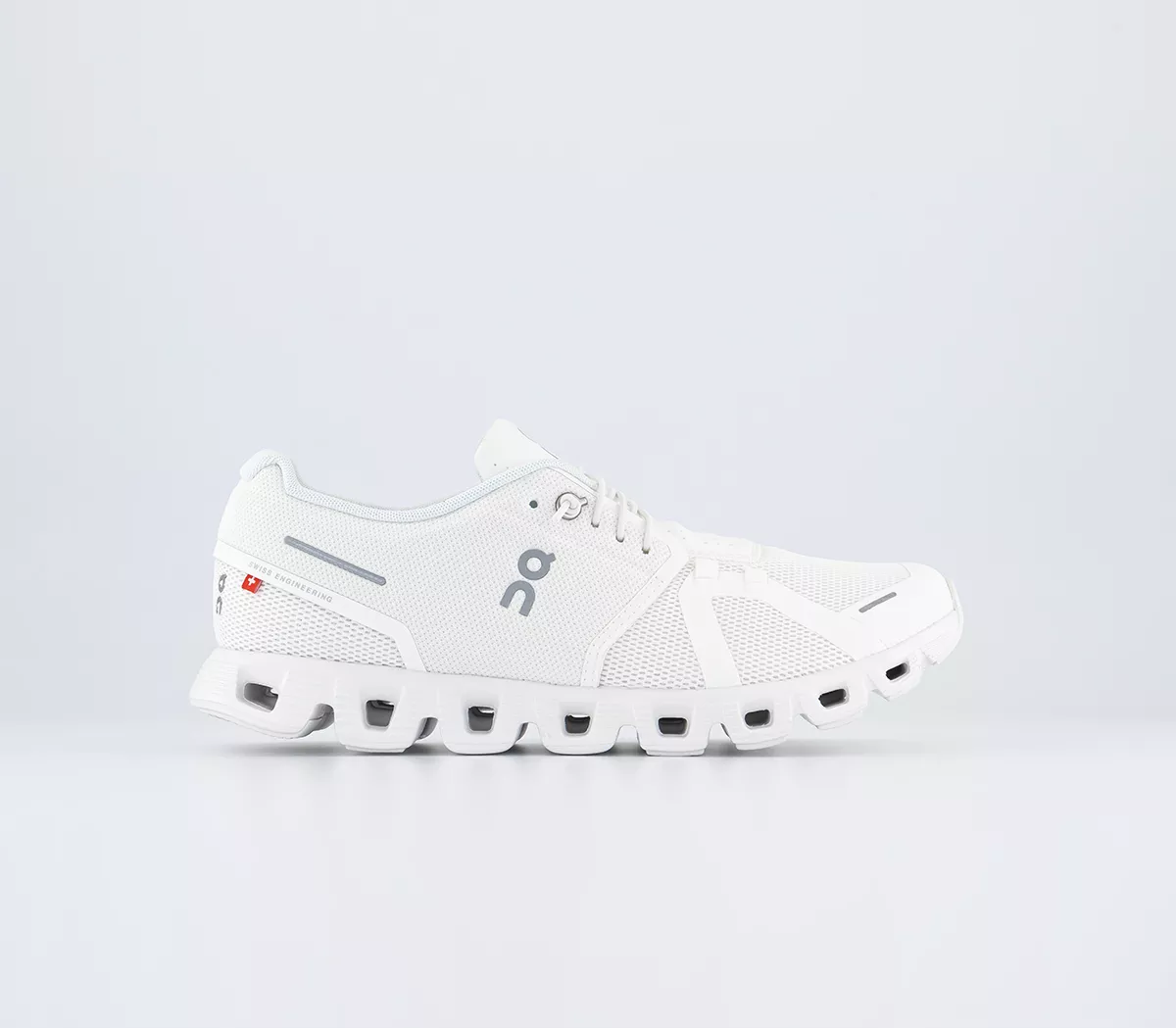 On Running Cloud 5 Trainers  Undyed White White