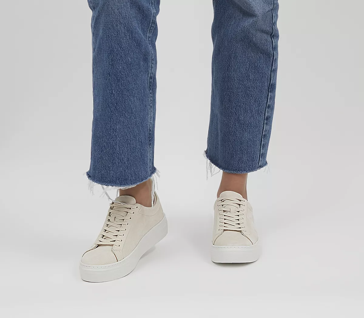 Vagabond Shoemakers Zoe Platform Trainers Off White
