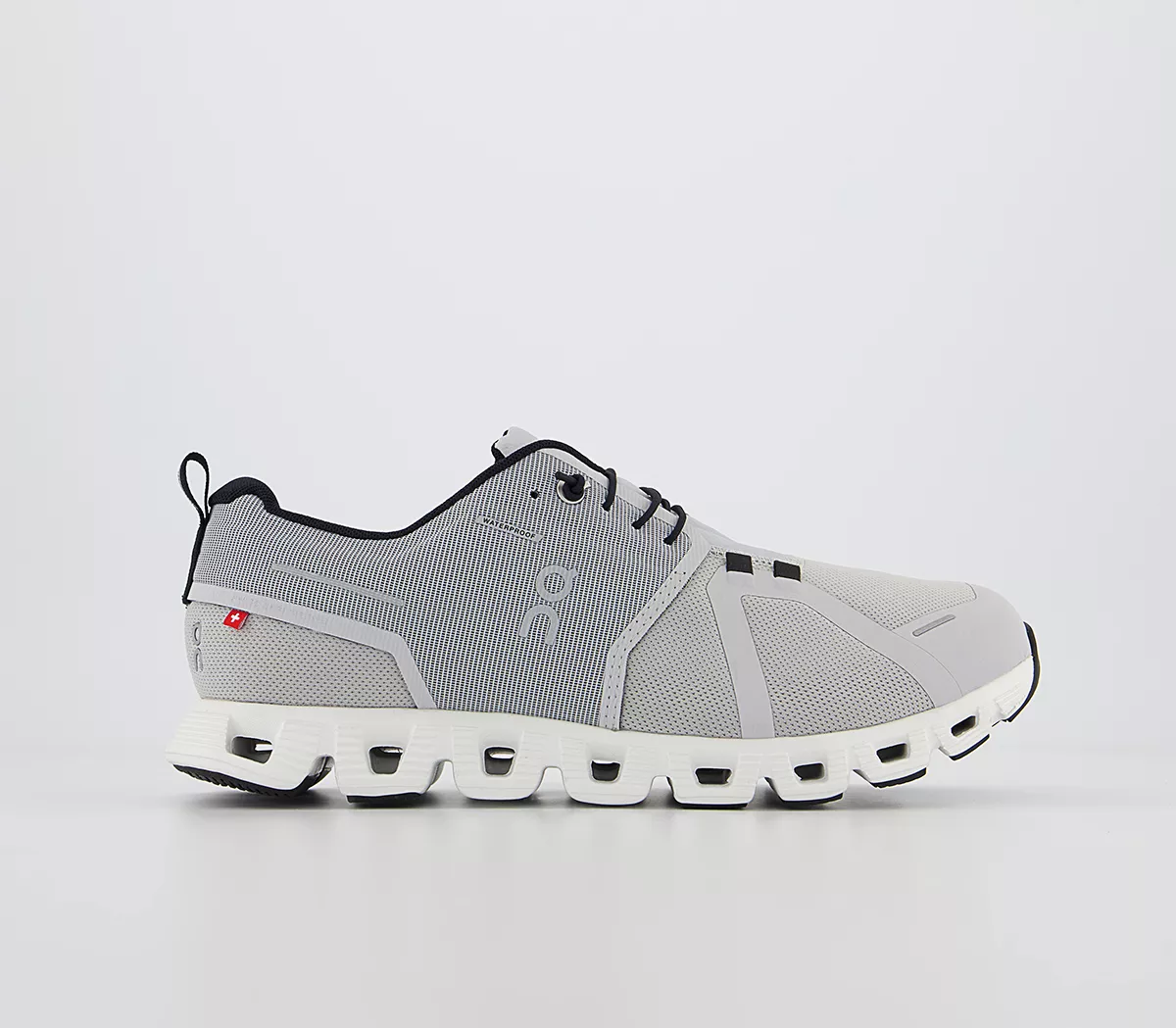 On Running Cloud 5 Waterproof Trainers Glacier White