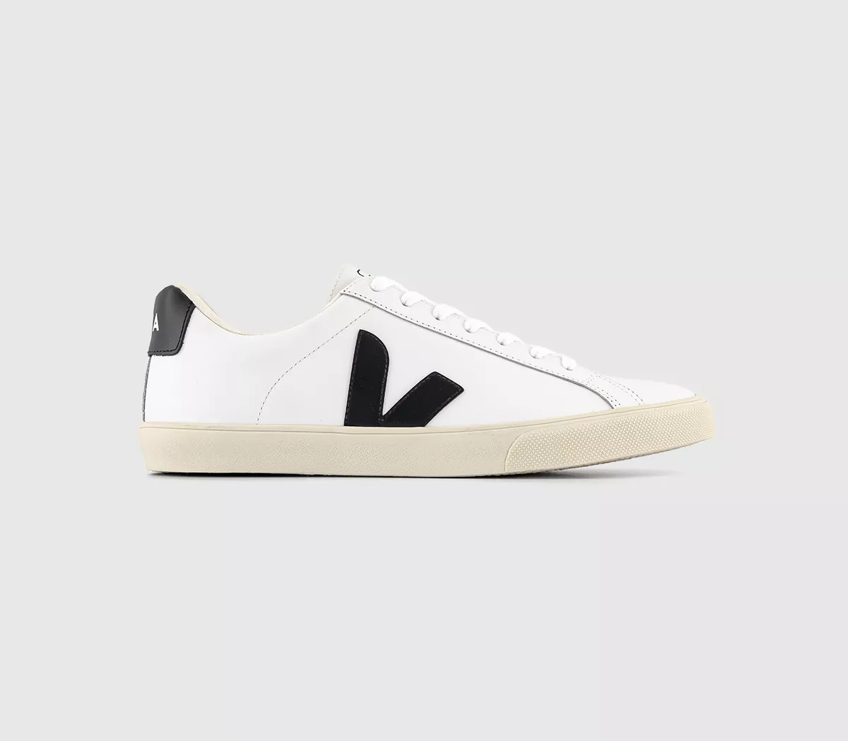 VEJA Esplar Trainers White Black