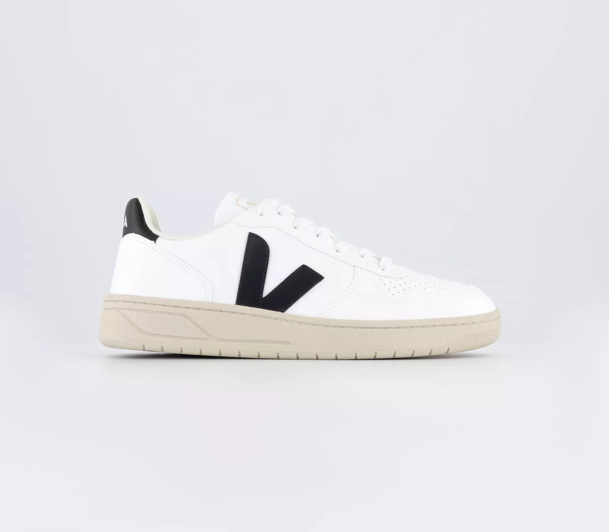 VEJA V-10 Trainers  New White Black
