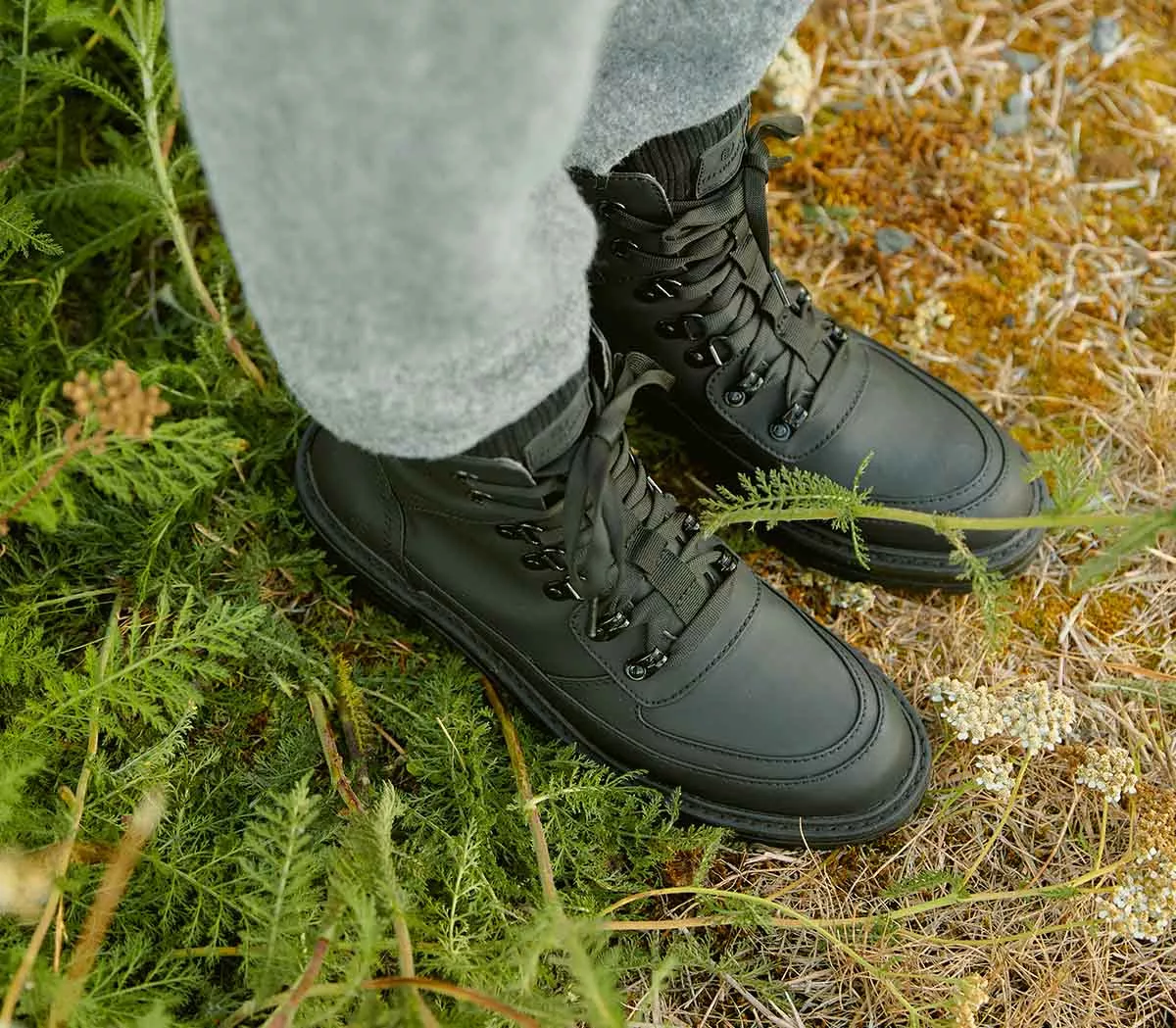 EARTHADDICT Erde Lace Up Hiker Boots Black
