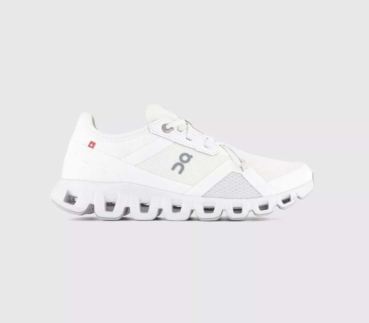 On Running Cloud X 3 Ad Trainers  Undyed White F