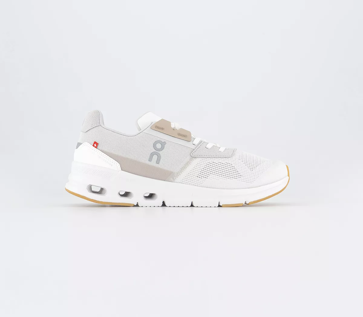 On Running Cloudrift Trainers Undyed White Sand F