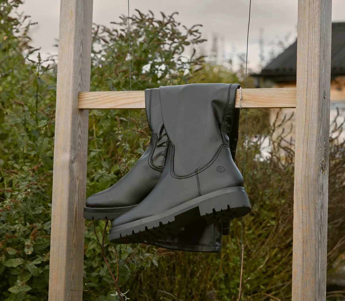 EARTHADDICT Tierra Over The Knee Boots Black