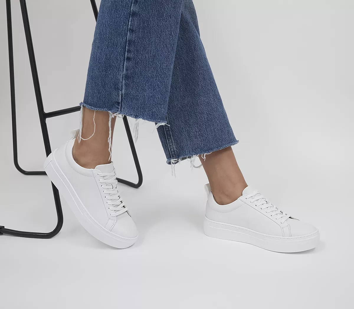 Vagabond Shoemakers Zoe Platform Trainers White