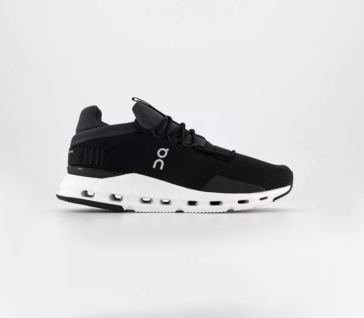 On Running Cloudnova Trainers  Phantom White