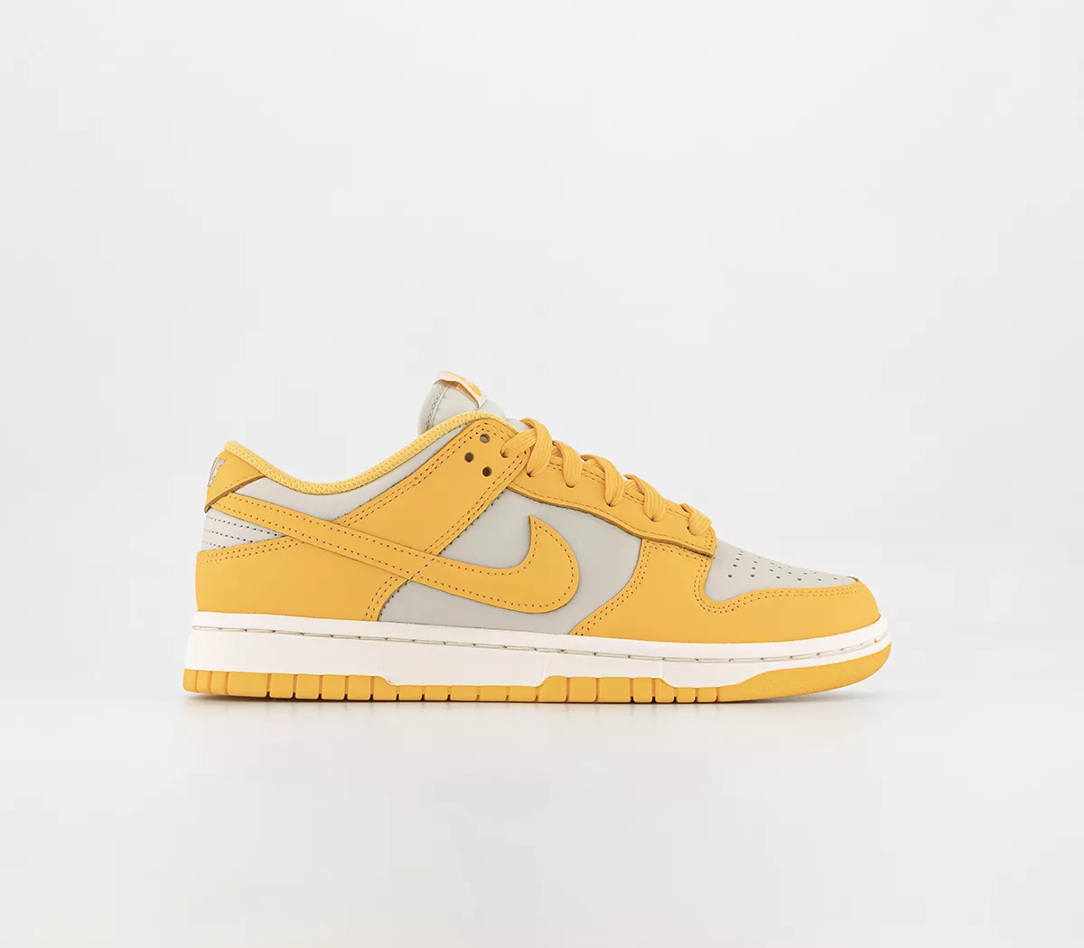 Nike Dunk Low Trainers Light Bone Citron Pulse Sail