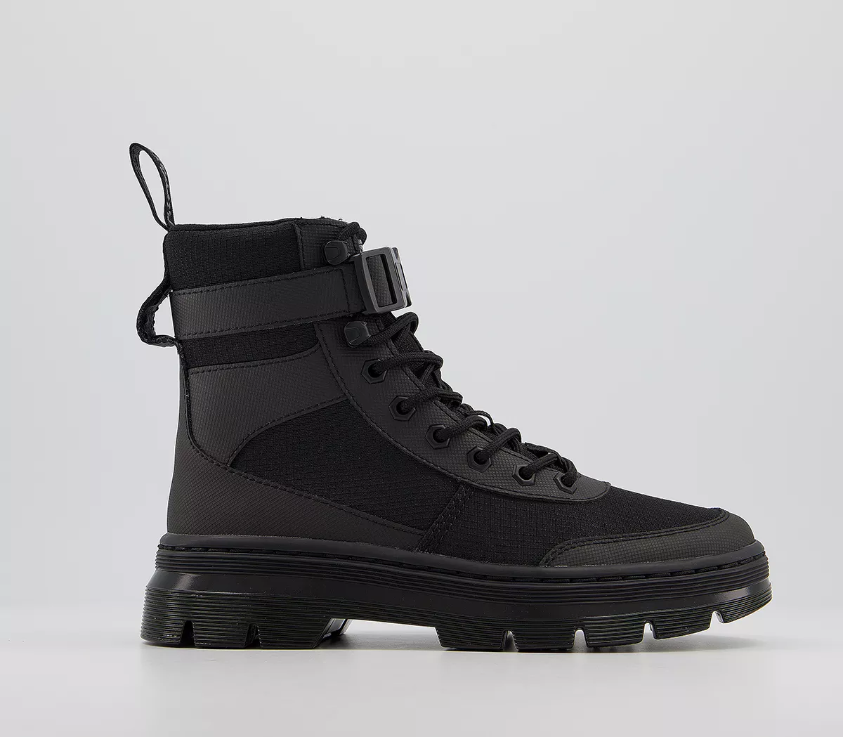 Dr. Martens Combs Tech Element Boots F Black