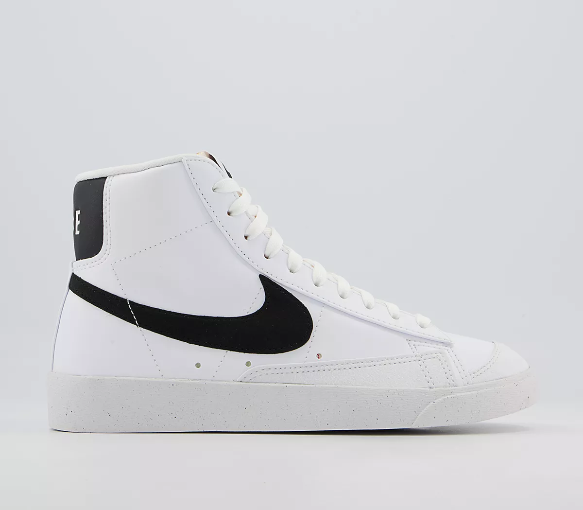 Nike Blazer Mid 77 Trainers Next Nature White Black