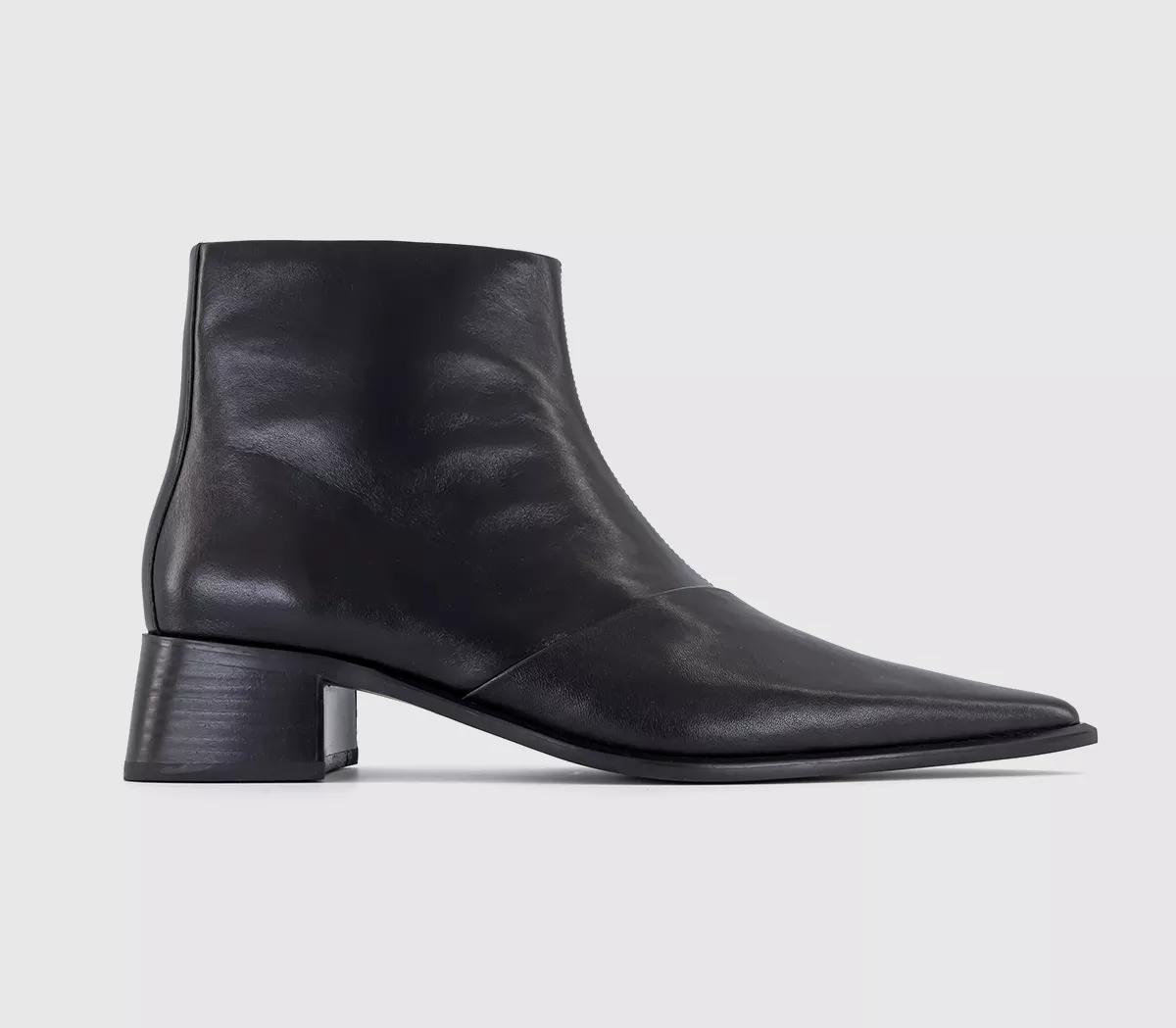 Atelier by Vagabond Samira Ankle Boots Black