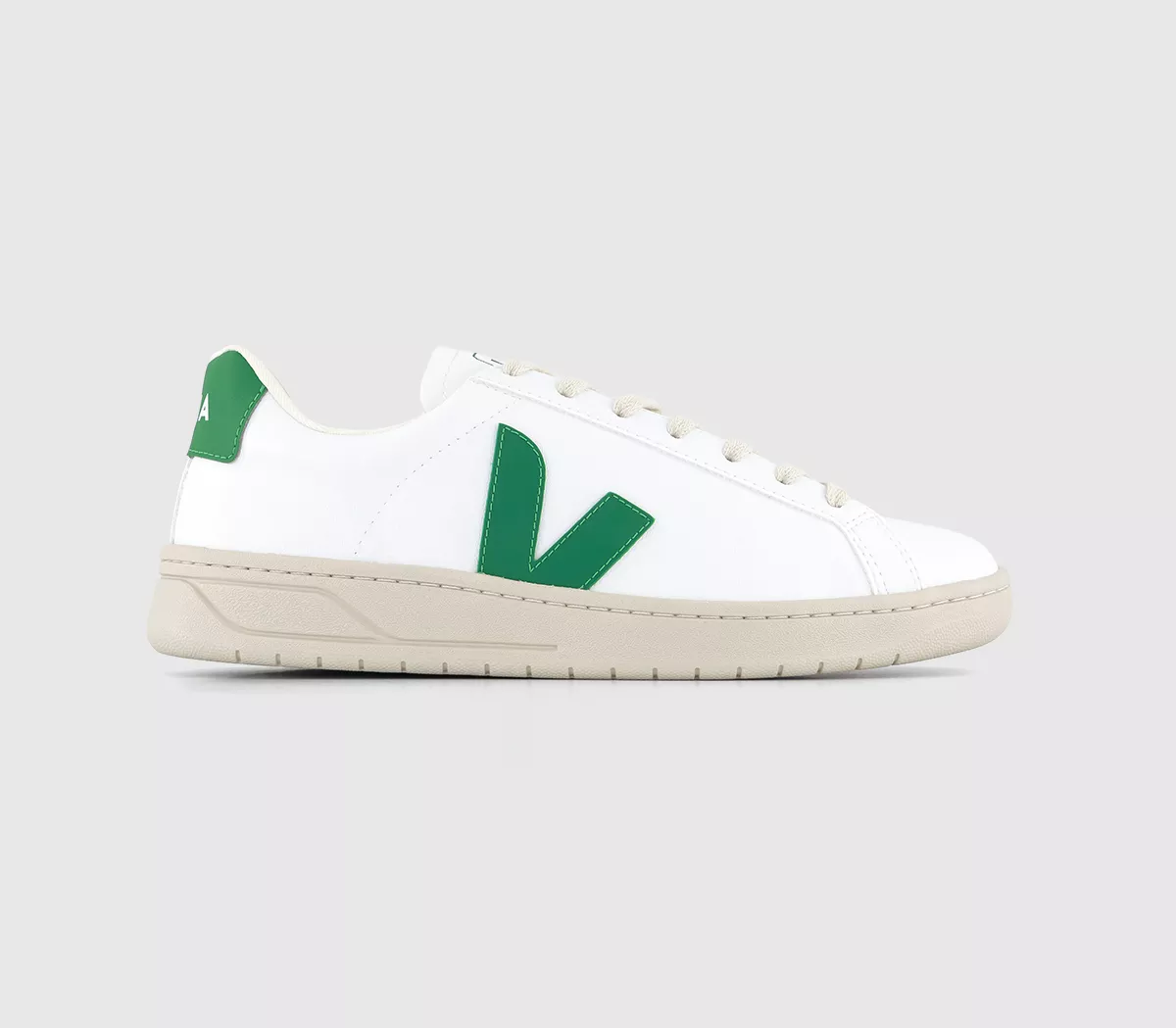 VEJA Urca Trainers  White Emeraude
