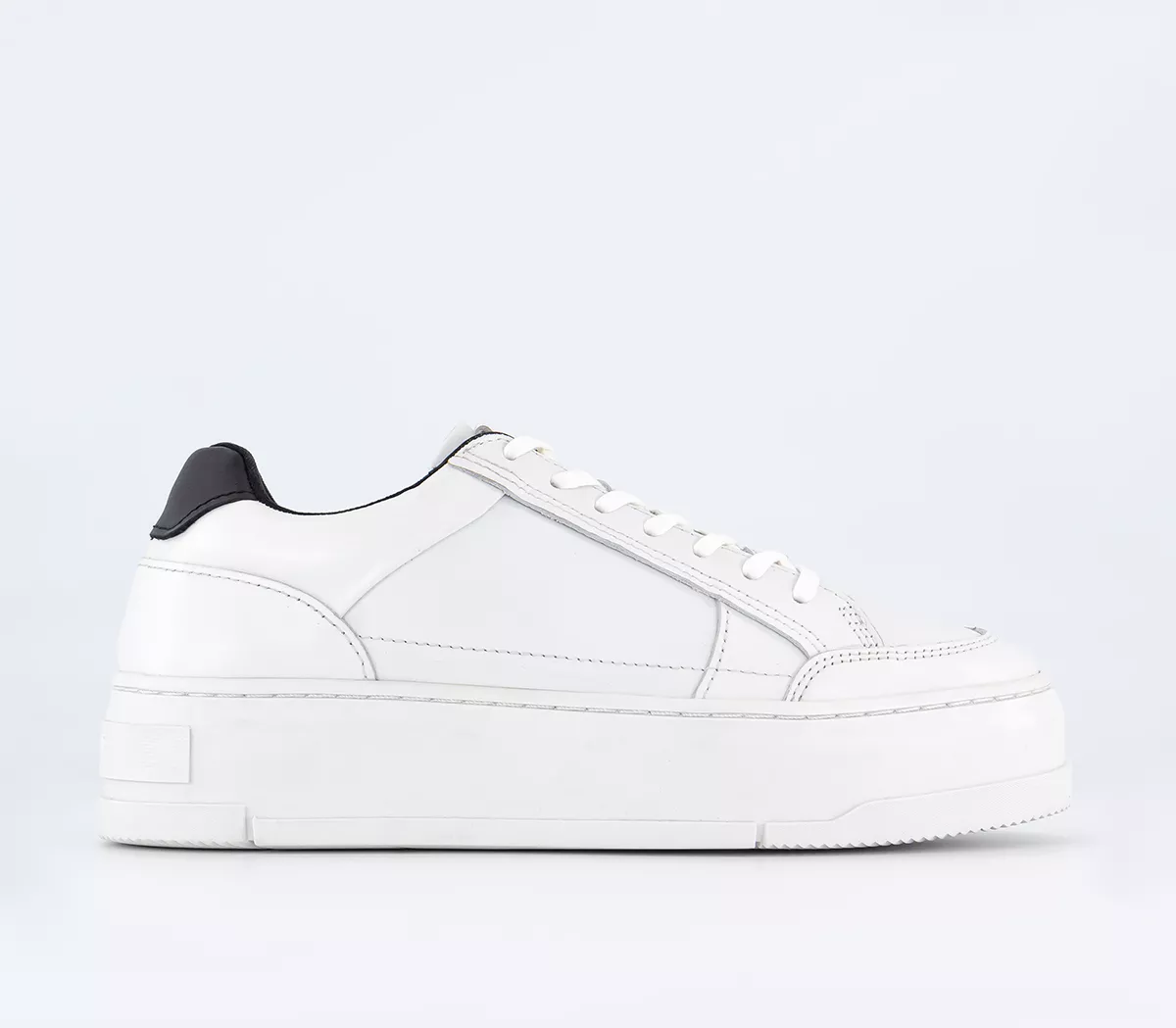 Vagabond Shoemakers Judy Platform Trainers  White Black
