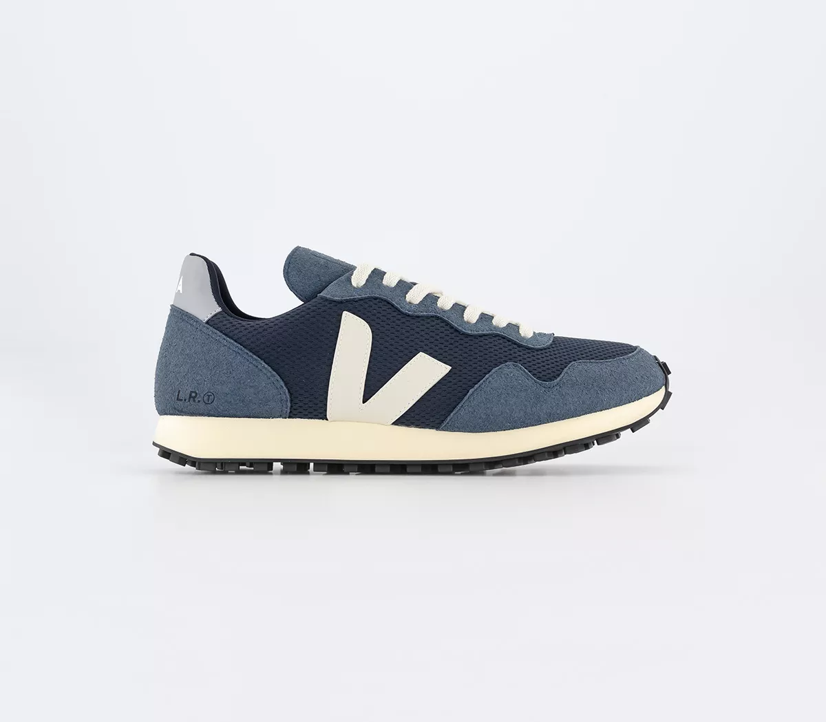 VEJA Sdu B Mesh Trainers Nautico Pierre