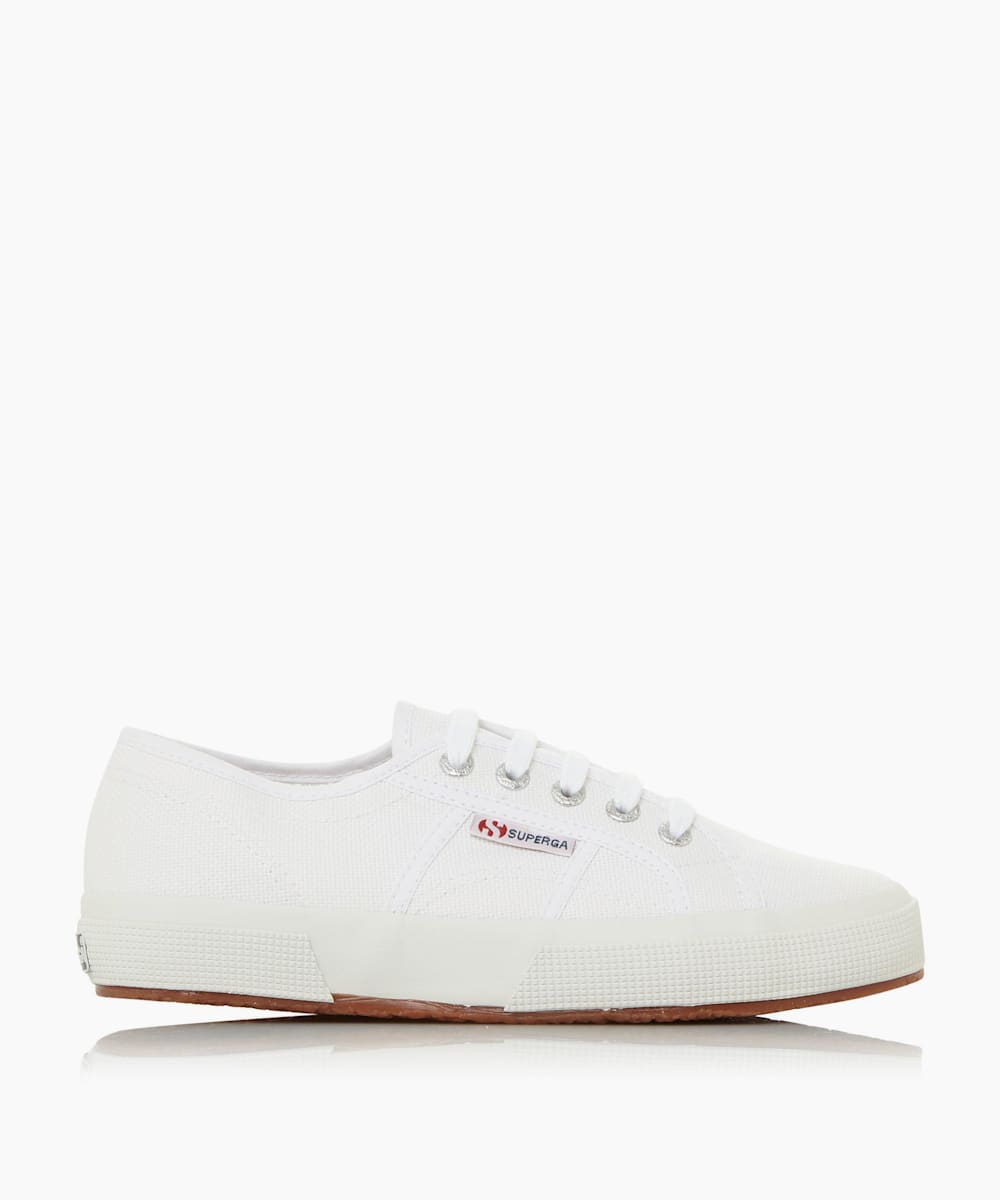 2750 Cotu Class - White