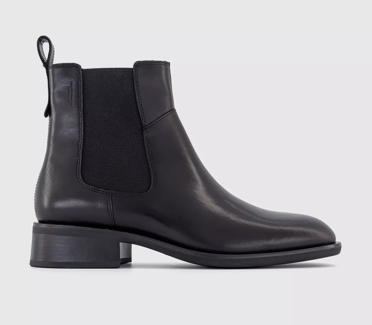 Vagabond Shoemakers Sheila Chelsea Boots Black