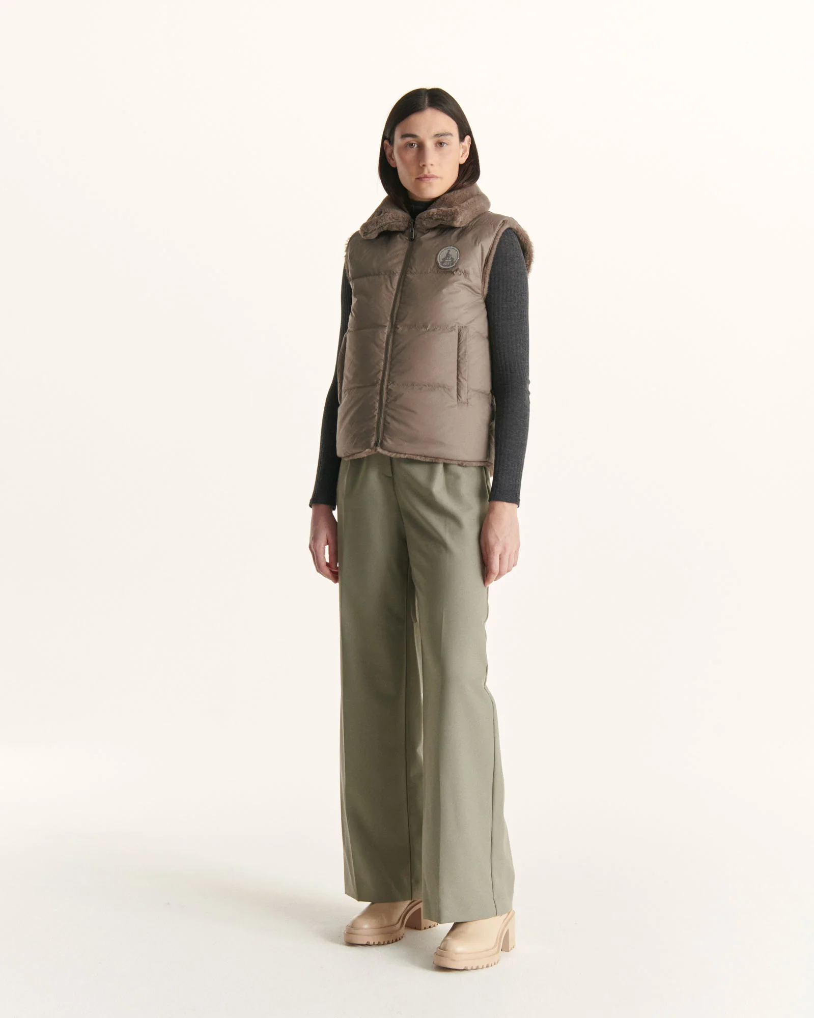 Down jacket with crystals Swarovski®️ sleeveless reversible Grand Froid Taupe Daria