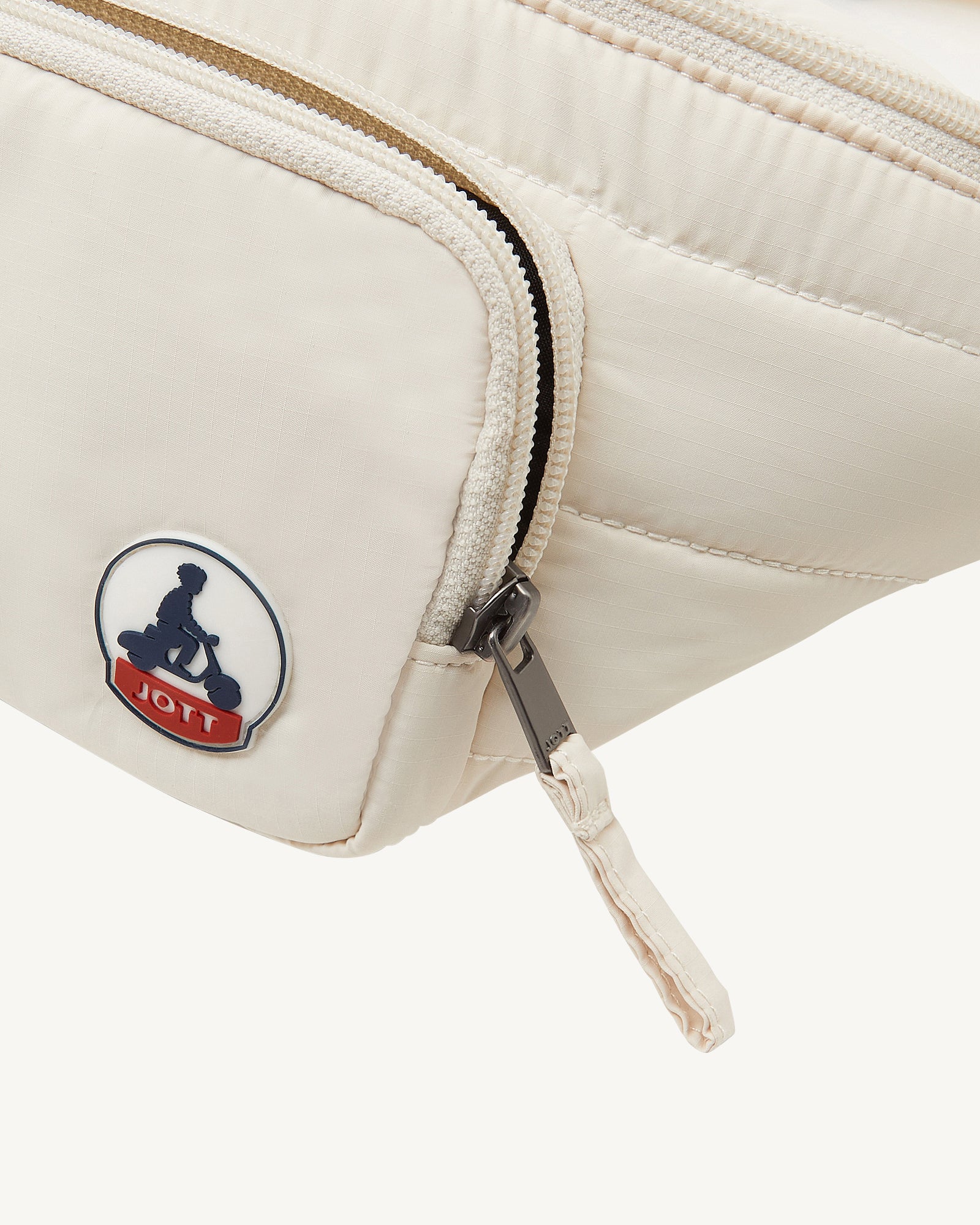 Dena 2.0 Clay Fanny Pack