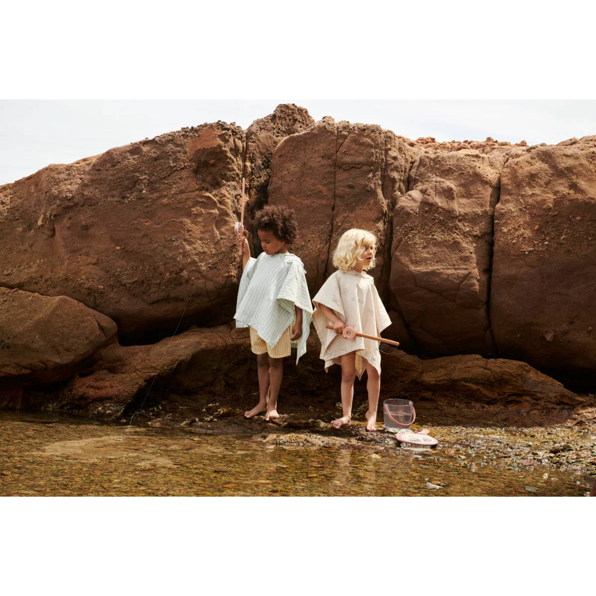 Roomie Poncho - Dog / Sandy