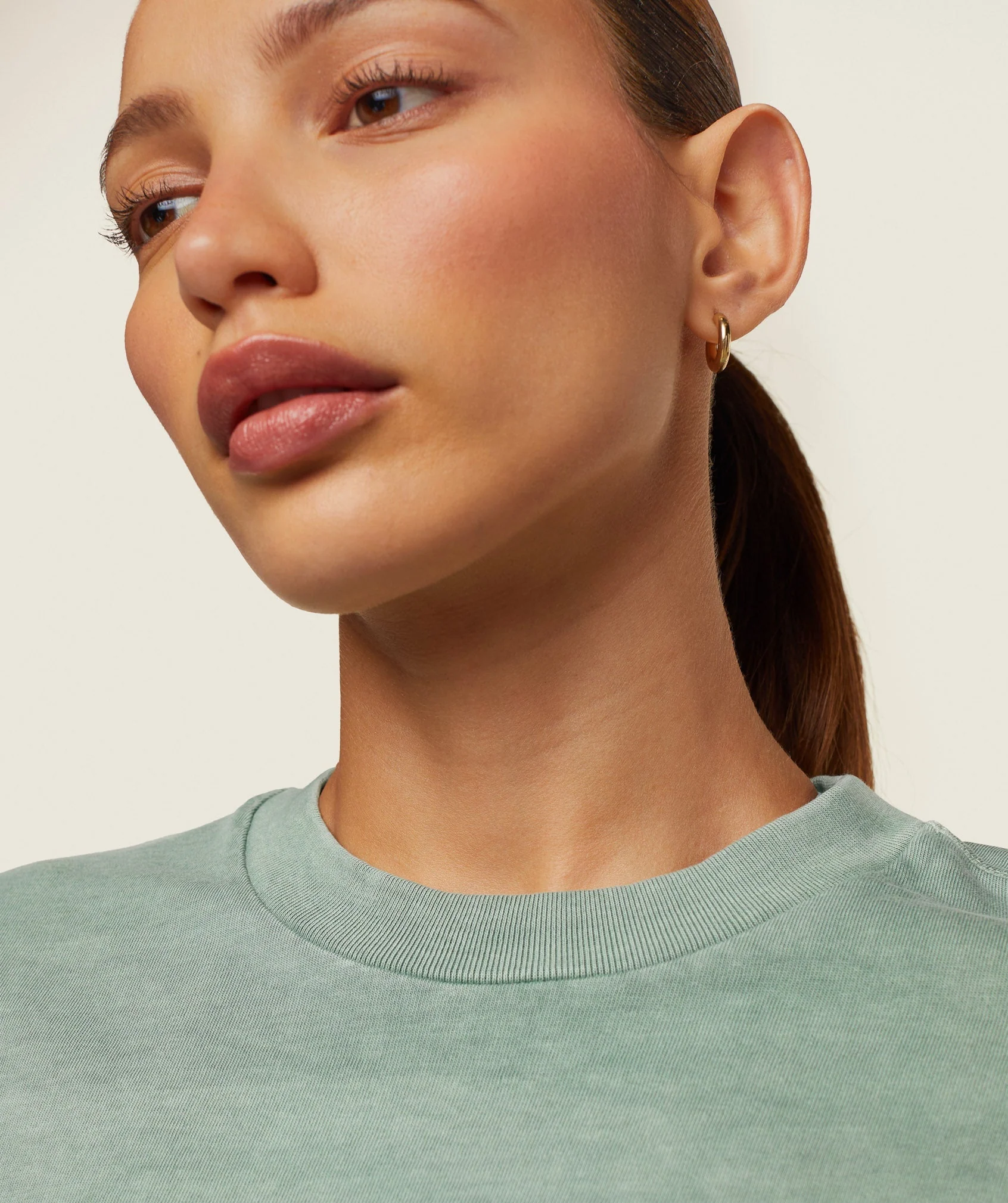 everywear Cropped Long Sleeve Tee