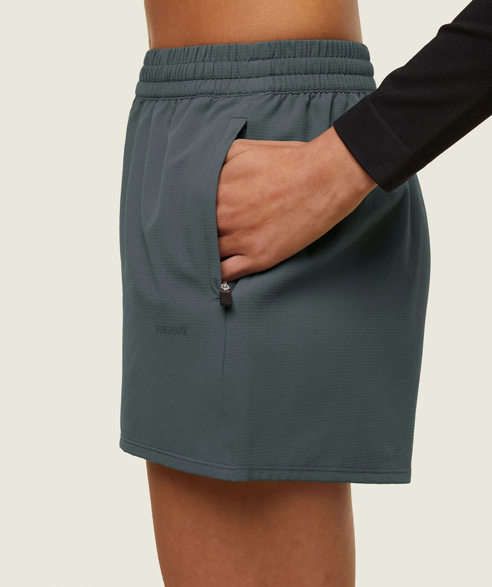 everywear Lightweight Shorts