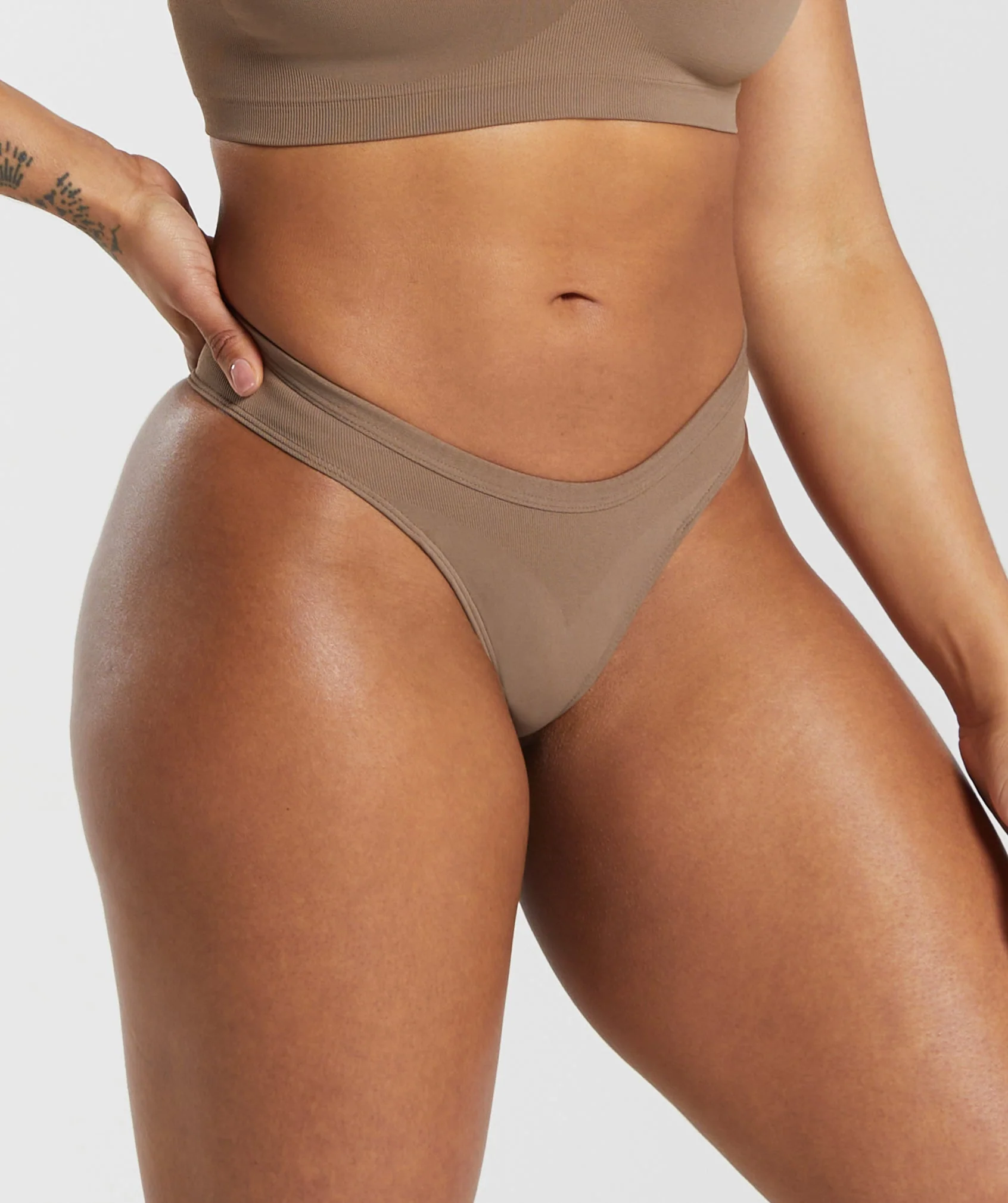 Seamless Dipped Front Thong