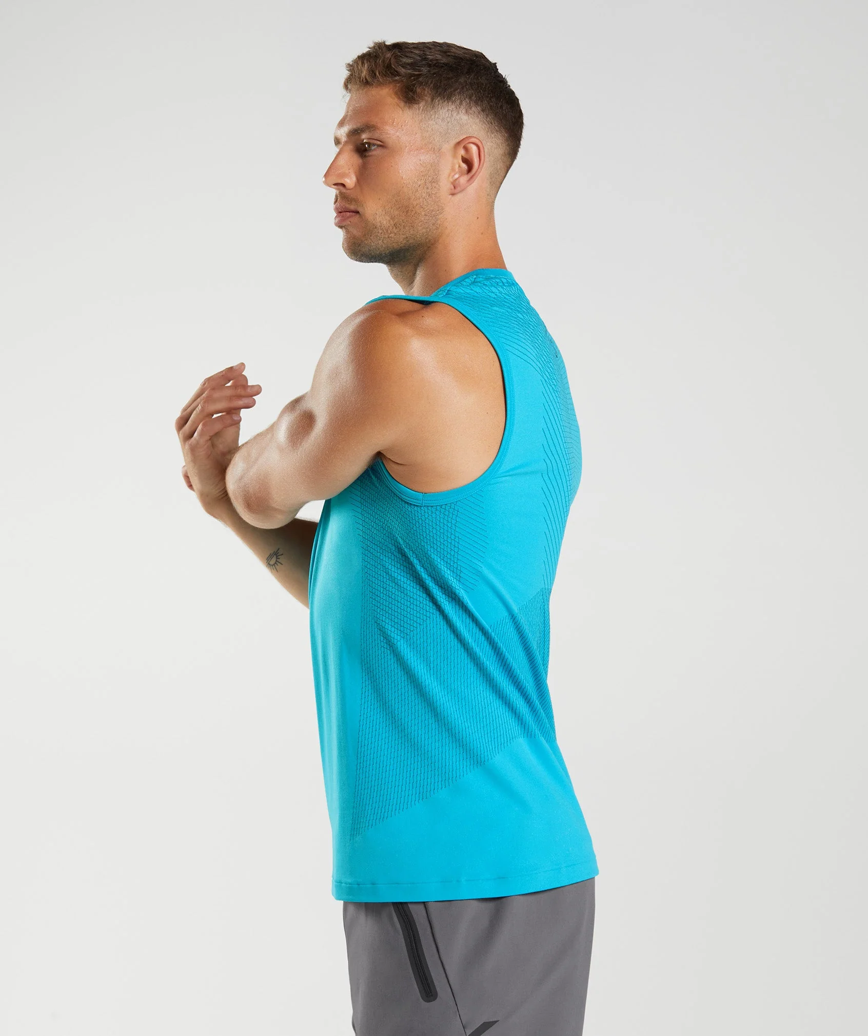Apex Seamless Tank