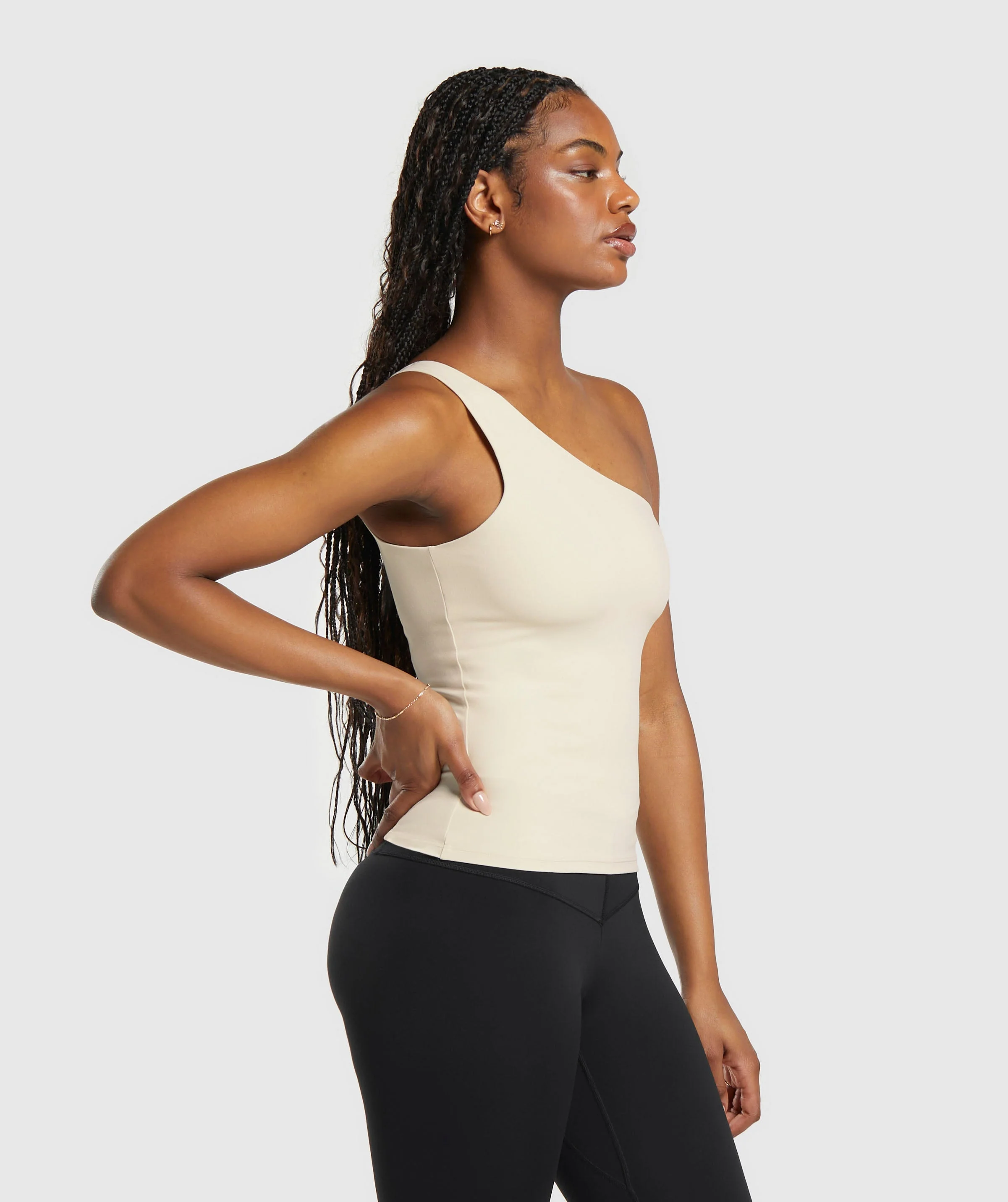 Asymmetric Tank With Shelf